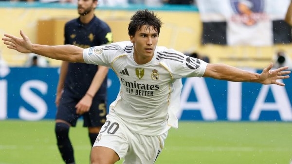 جونزالو جارسيا موهبة ريال مدريد: تشبيهي بـ راؤول شرف كبير لي