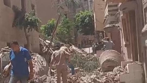 شاهد.. انهيار مئذنة مسجد أثري بسمنود دون خسائر بشرية.. صور