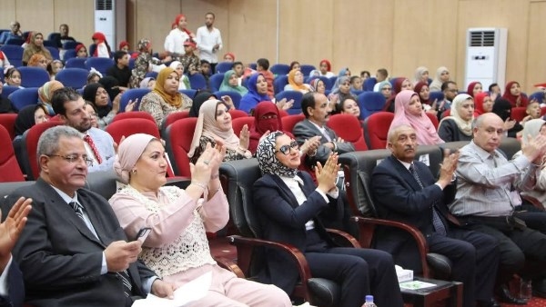 رئيسة القومي للطفولة تزور الوادى الجديد لمتابعة الأنشطة والمبادرات