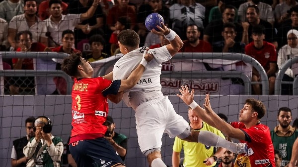 منتخب مصر للناشئين يخسر من إسبانيا 29 - 31 في ربع نهائي مونديال اليد