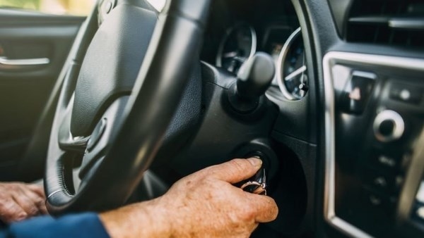 5 أسباب وراء تأخر تشغيل محرك سيارتك