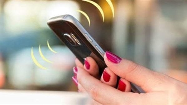 هل يجوز وضع القرآن أو الأذان نغمة للهاتف المحمول؟.. الإفتاء تجيب
