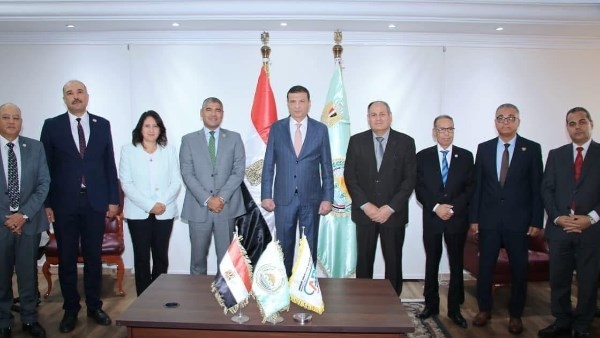 وزير الزراعة يشهد توقيع بروتوكول تعاون لتصنيع آلات تطويش الذرة محليا.. ونواب: الدولة تتوجه منذ فترة نحو الصناعات من أجل الإنتاج والتصدير وتحقيق الاكتفاء الذاتي