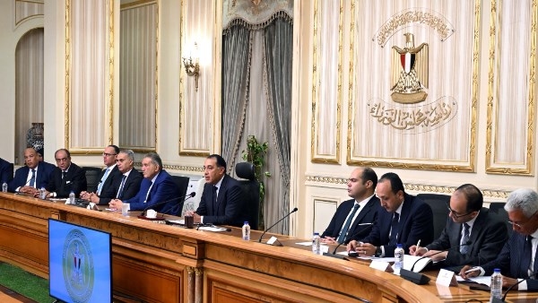 مجلس الوزراء يستعرض مع الغرف التجارية مبادرة خفض الأسعار وتوسيع الأوكازيون الصيفي