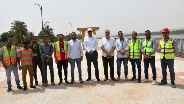 محافظ أسوان يشدد لسرعة الانتهاء من الأعمال الجارية بمشروع توسعة وتطوير كورنيش النيل الجديد