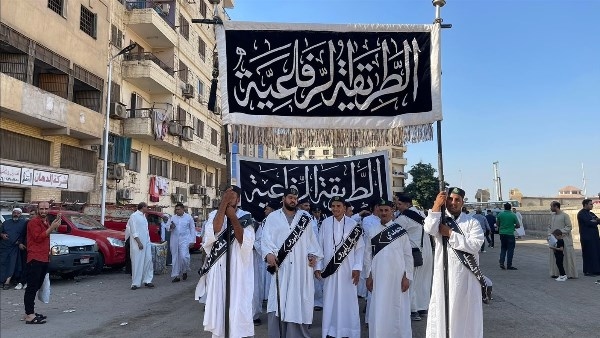 الطريقة الرفاعية تمنع استخدام الأدوات الحادة والزواحف في احتفالات المولد النبوي