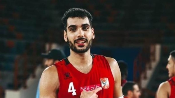 الأهلي يتوصل لاتفاق نهائي لتجديد تعاقد لاعب السلة إيهاب أمين