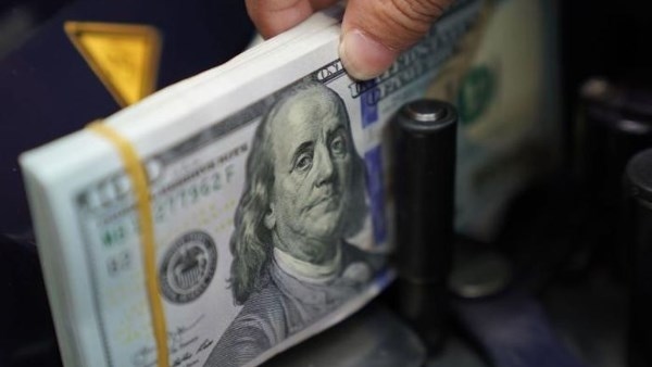 هل بدأ الاقتصاد المصري يجني ثمار الإصلاحات النقدية؟.. خبير يجيب