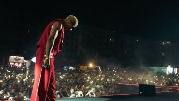 بعد وفاة أحد العاملين فى حفله بالساحل.. محمد رمضان: كل ما افتكره هدعيله