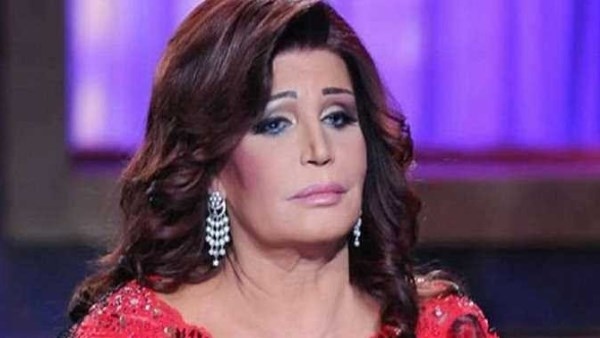 نهال عنبر تعلن خبرا عاجلا يخص نجوى فؤاد ..خاص