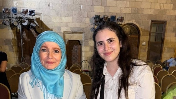لم أعتزل الفن.. مشيرة إسماعيل: الحجاب ليس عائقًا أمام تقديم أعمال ناجحة