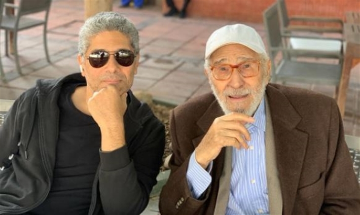 أحمد عبد الرحمن أبو زهرة: المعاشات أوقفت معاش والدي نظرا لوفاته! ... ربنا يخليهولنا ويديله الصحة يارب