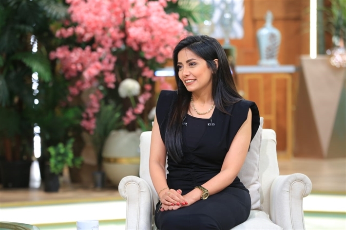 سهر الصايغ: كاظم الساهر كان فتى أحلامي وكان نفسي أرمي عليه دباديب ... بعد كده حبيت هاني شاكر