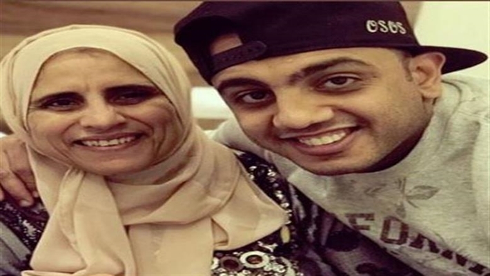 نقل والدة أوس أوس للمستشفى ... والفنان يطالب الجمهور بالدعاء لها