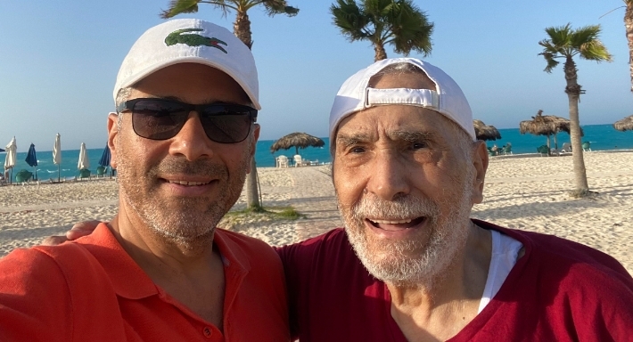 أحمد عبد الرحمن أبو زهرة يكشف عن مكالمة الرئيس السيسي للاطمئنان على صحة والده