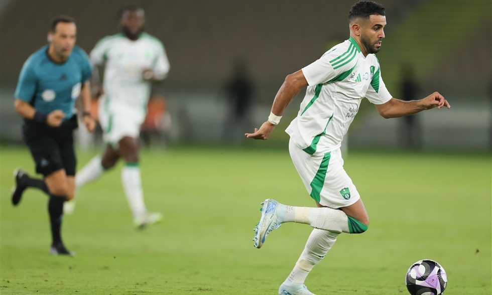 محرز: الدوري السعودي من أقوى 5؟ لا أتفق مع رونالدو.. وهذا رأيي في انضمام ميسي