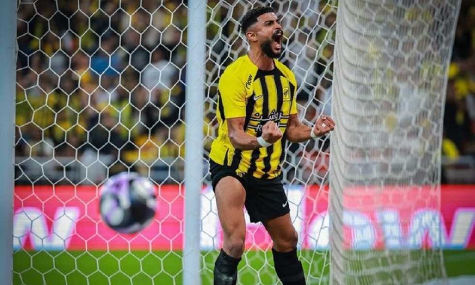تقرير سعودي: اتحاد جدة يواصل محاولات ضم العمري من النصر