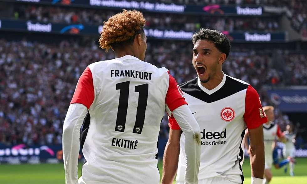 أثليتك: ليفربول يتواصل مع فرانكفورت لضم إيكيتيكي