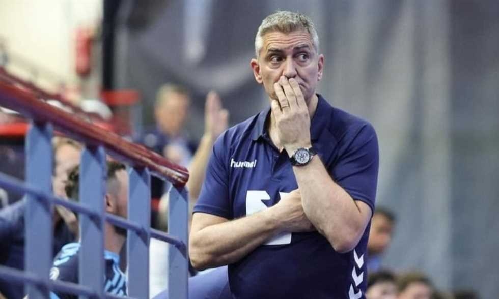 كرة يد - بسبب الظروف الصحية.. مدرب المنتخب الأول يقود مران الناشئين