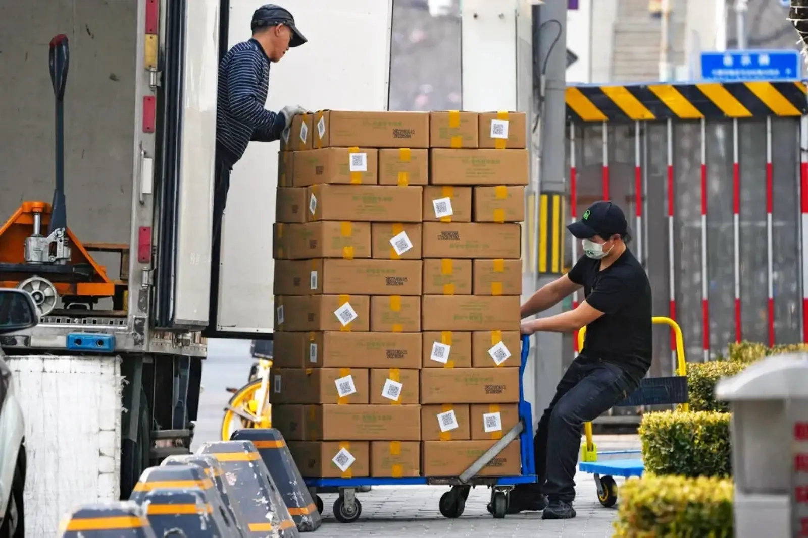 US slashes ‘de minimis' tariff on small China parcels to as low as 30%
