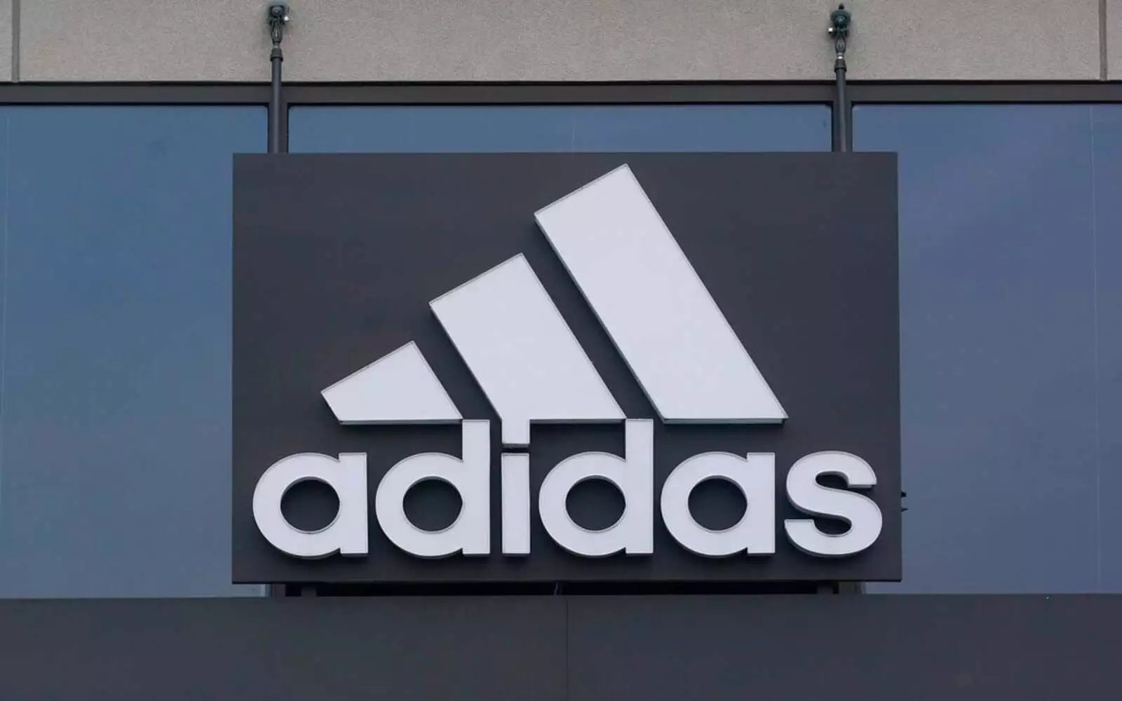 Adidas investor AllianzGI to vote against chair's reelection at AGM