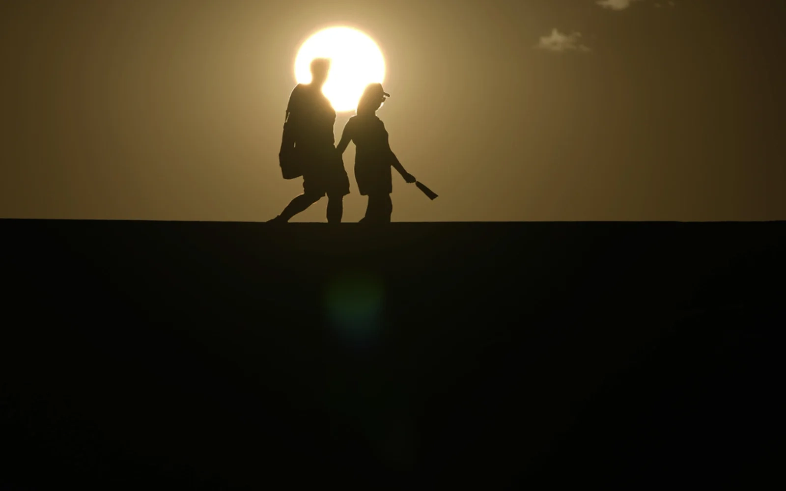 Global temperatures stuck at near-record highs in April