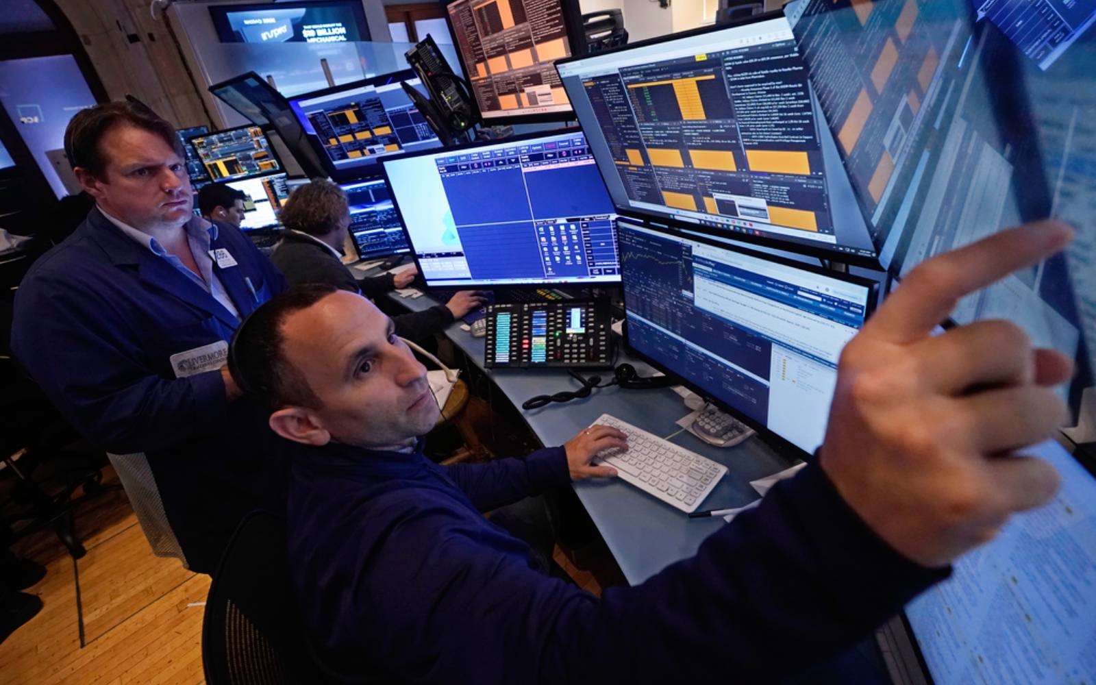 Wall Street futures steady ahead of Fed's interest rate verdict