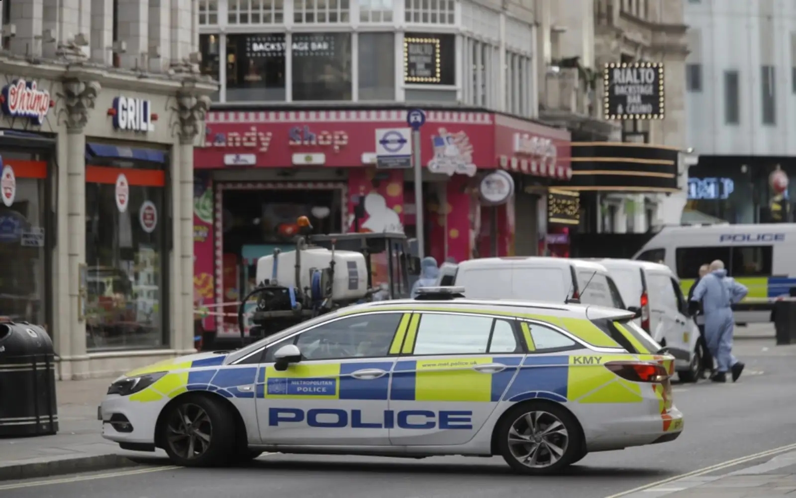 UK ninja sword ban begins as 1,000 weapons surrendered