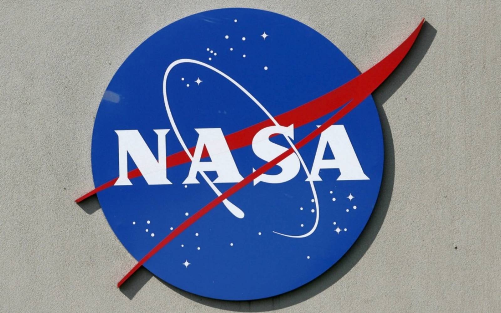 Nasa says it will lose about 20% of its workforce