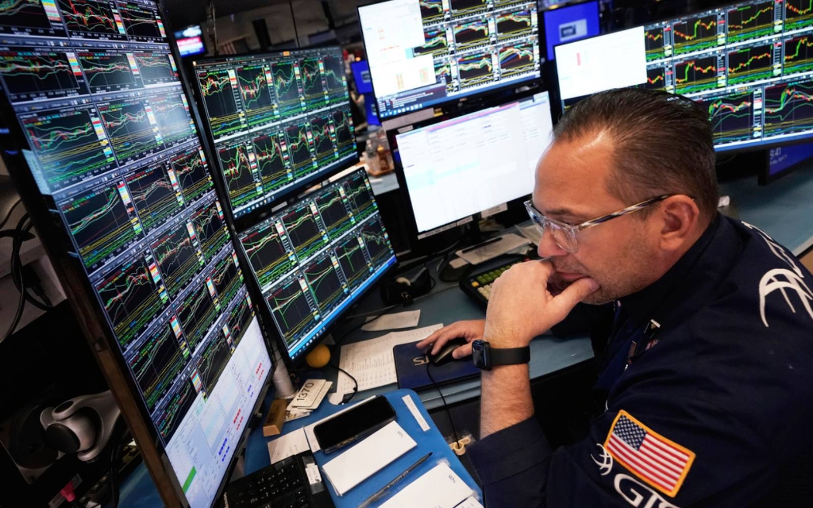 Stocks slump, oil prices surge as Middle East erupts