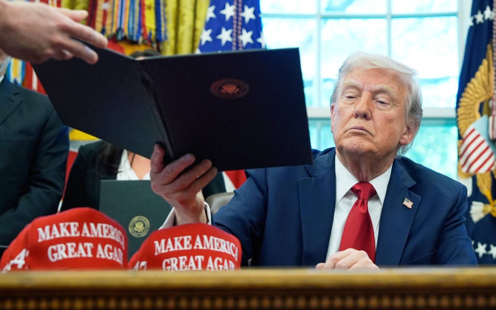 Trump's 40% penalty for tariff dodging still missing key details