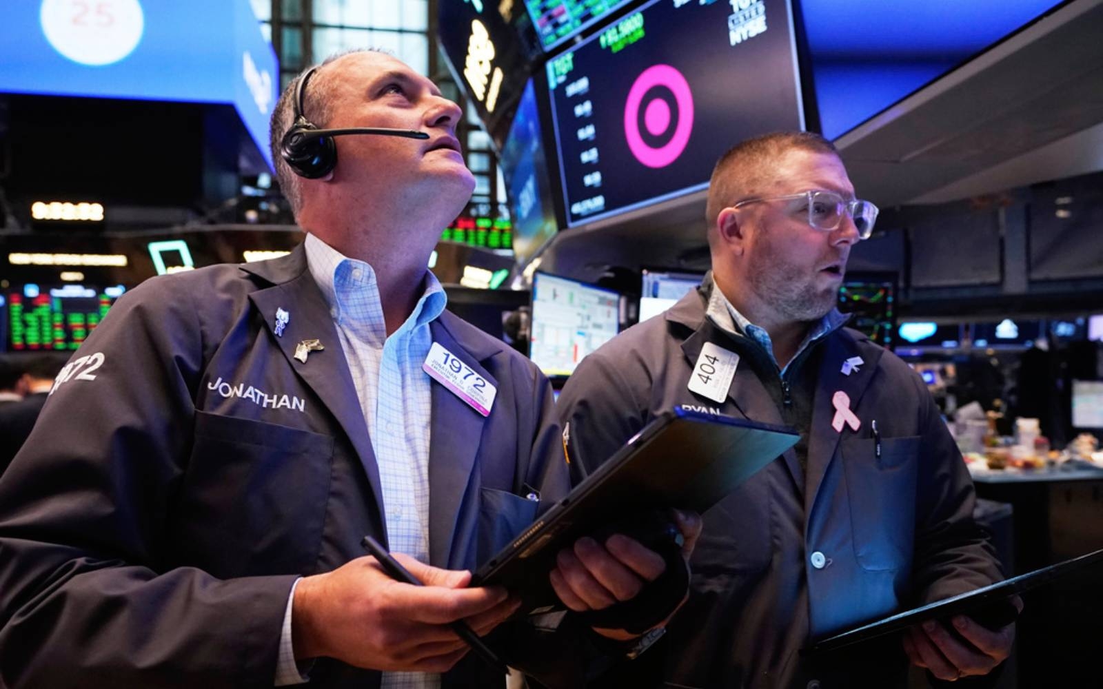 Wall Street futures muted as investors await key jobs data
