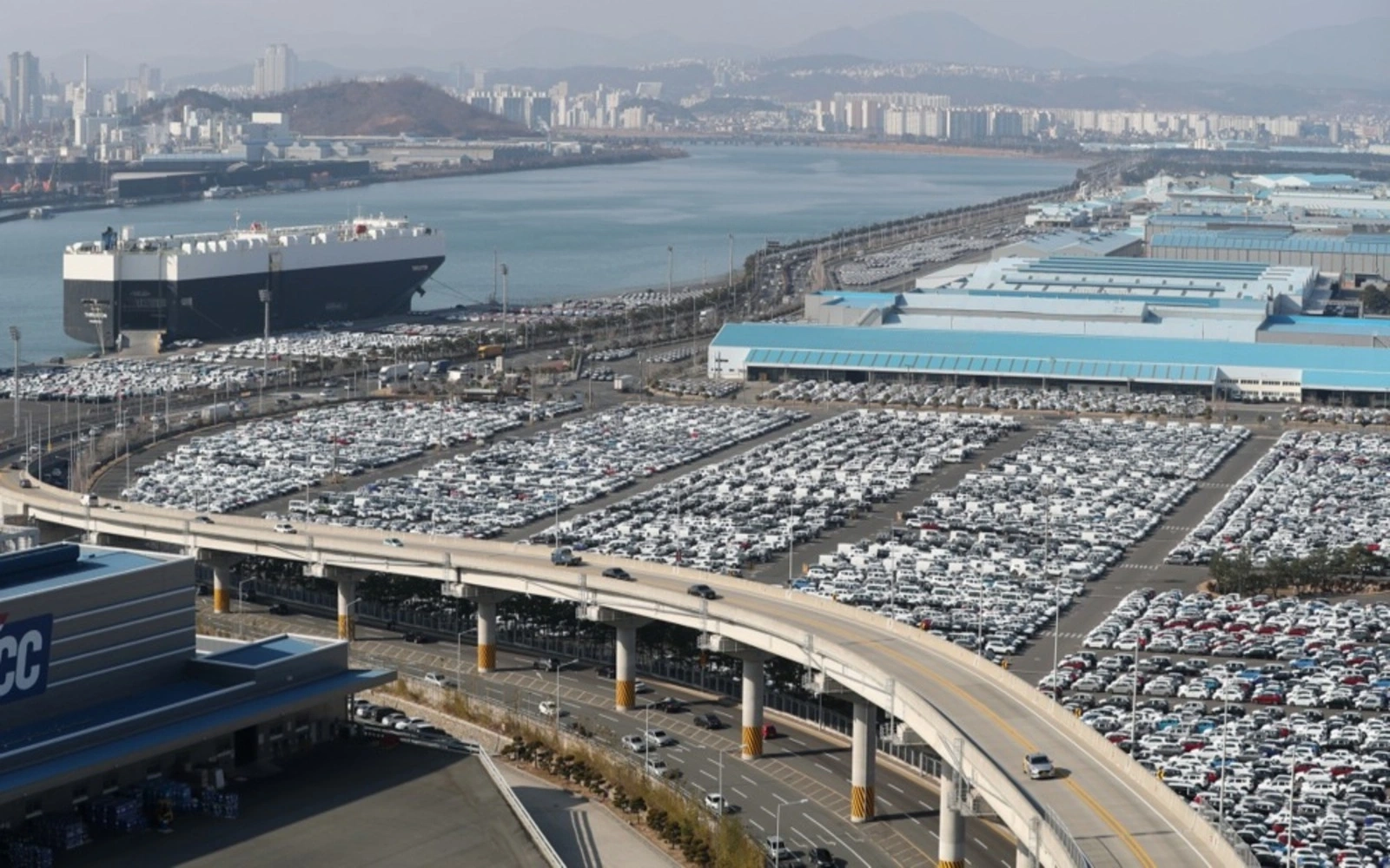 US demands South Korea resolve trade imbalance in recent talks