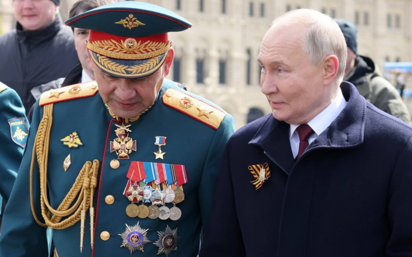 Trump says Putin plans to retaliate after Ukraine's drone strikes