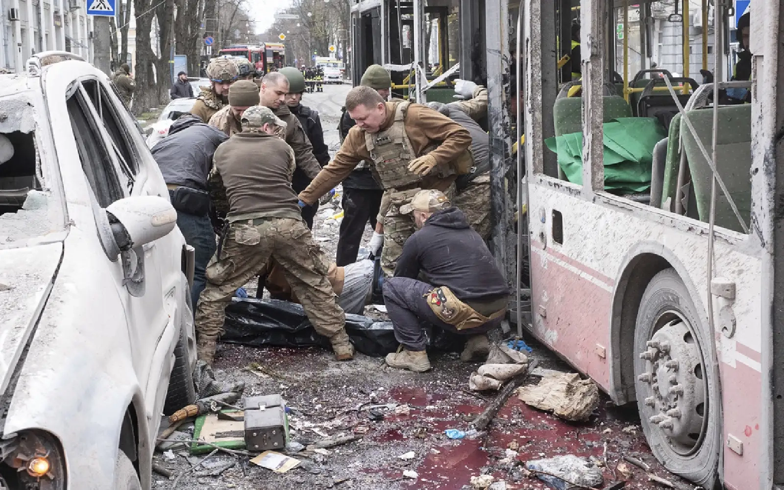 Russian rocket attack kills 2 in Ukraine's Sumy