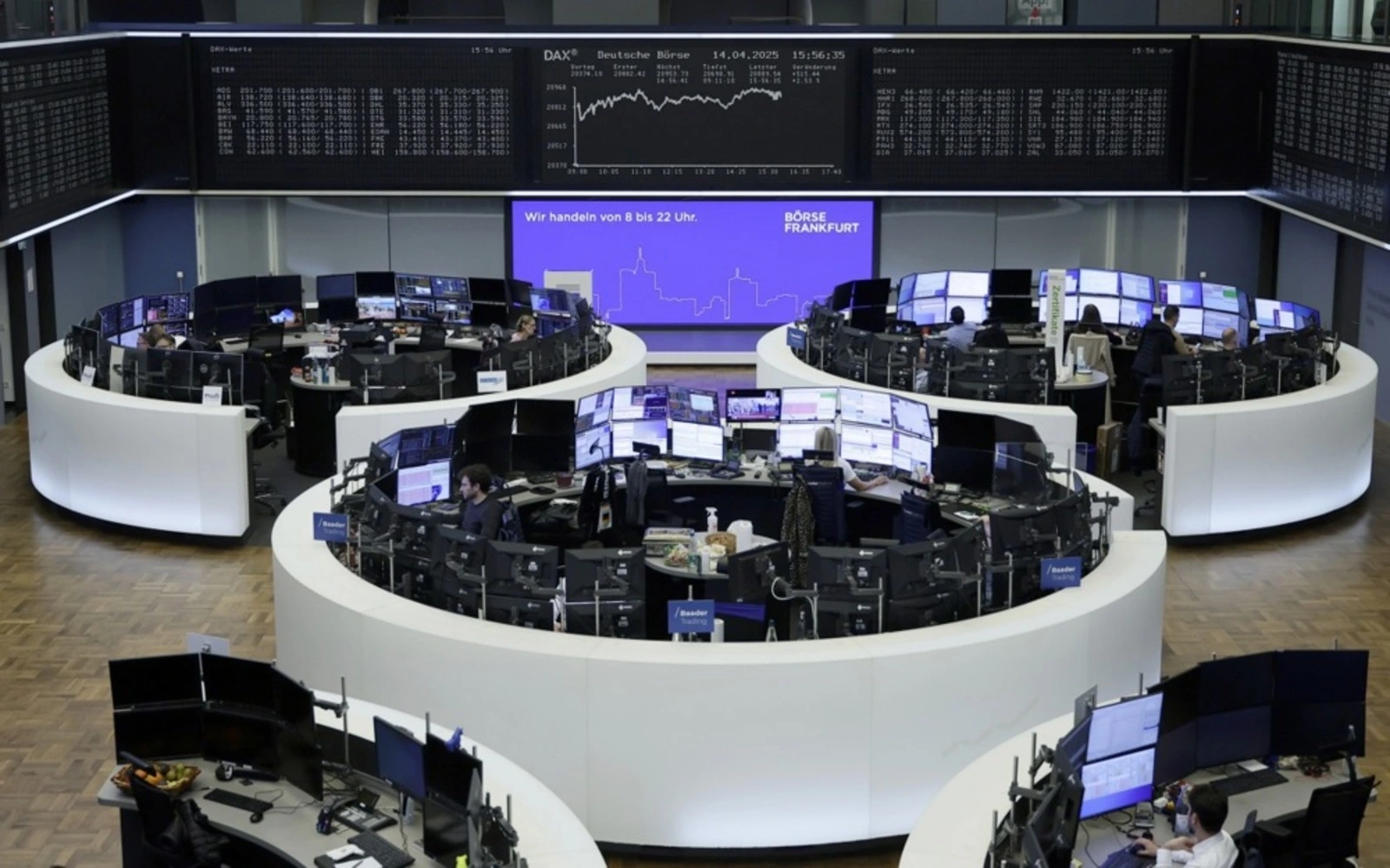 European shares pressured by Trump's new tariff threats
