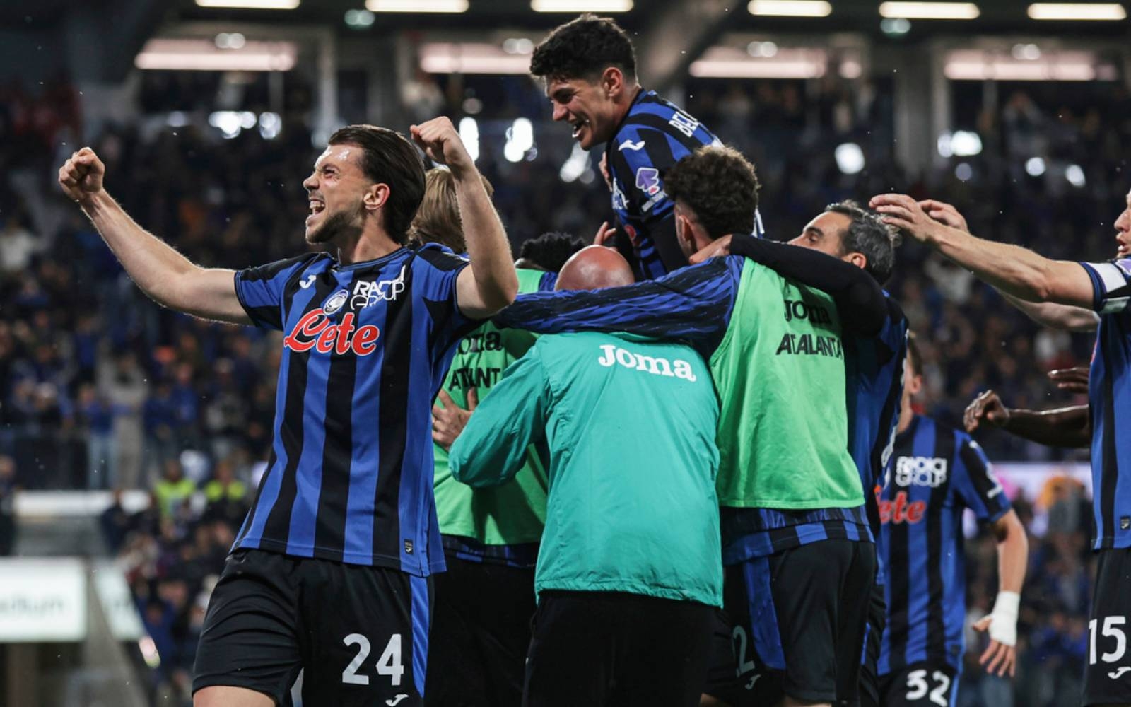 Atalanta beat Roma 2-1 to secure Champions League spot