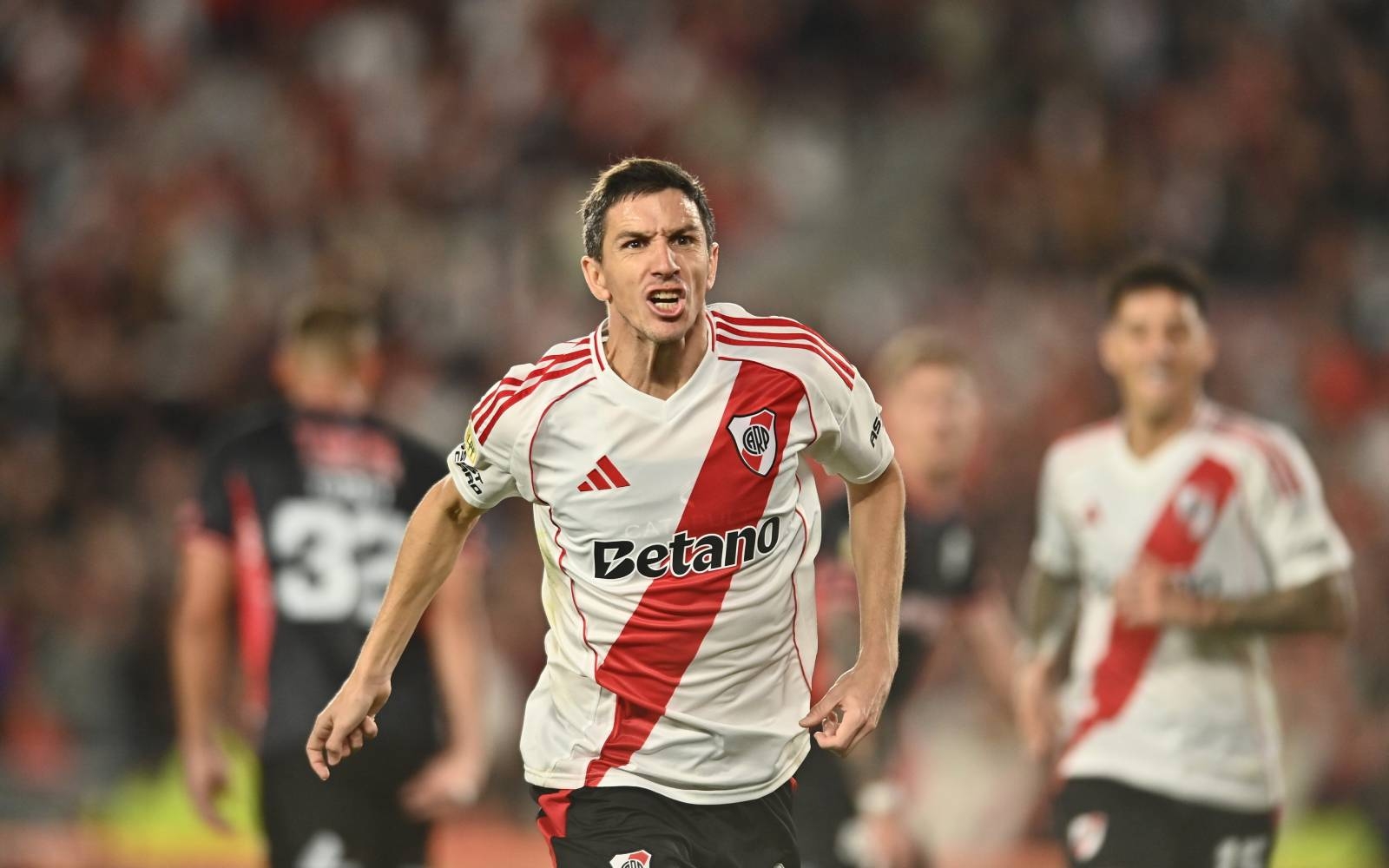 River Plate ease into Argentine quarters after 3-0 win over Barracas