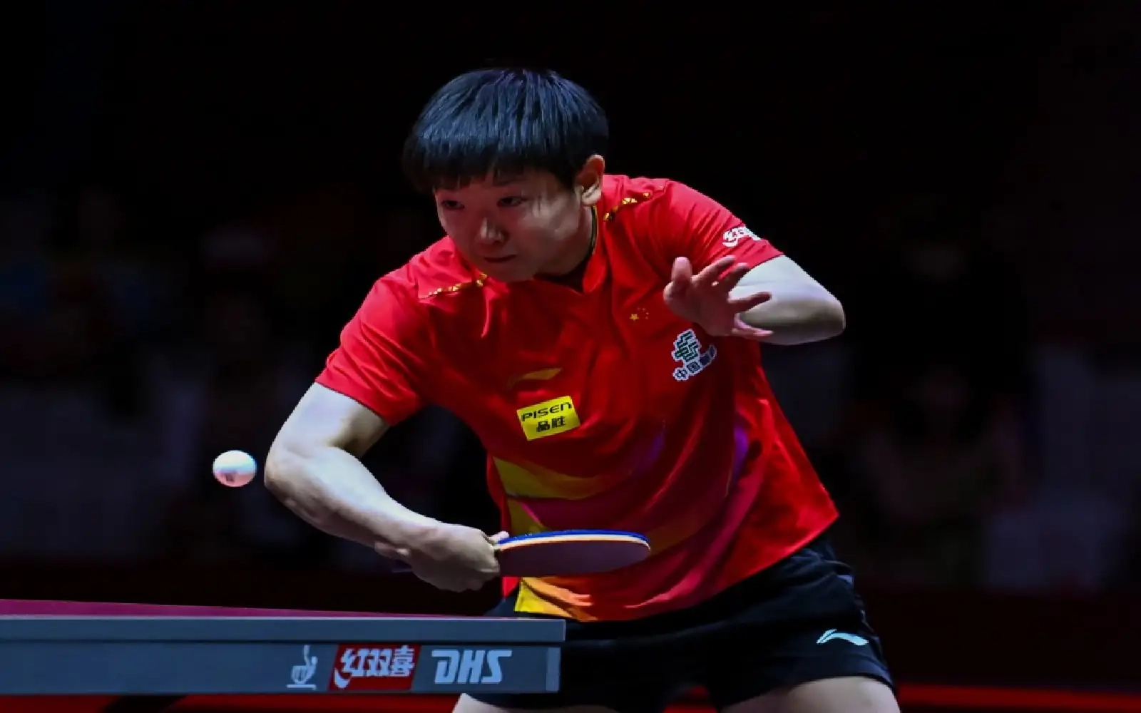 China's Sun retains table tennis world title