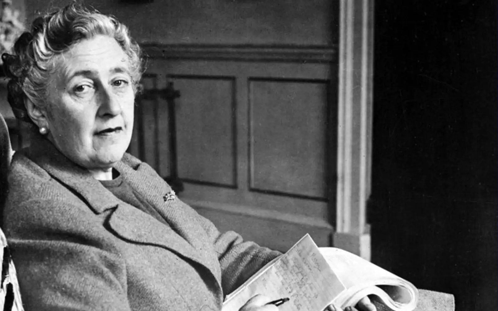 Agatha Christie is giving writing lessons… thanks to AI