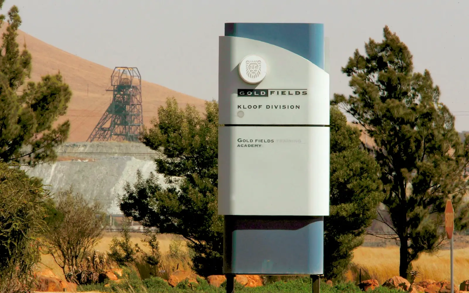 Sibanye says 289 workers trapped in South African gold mine