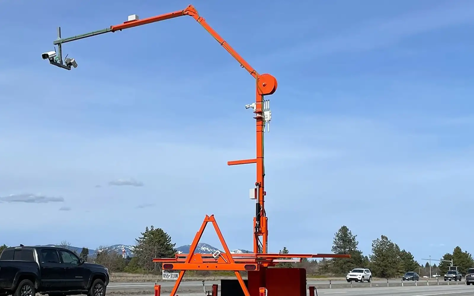 These speed cameras raise awareness, but do not issue tickets