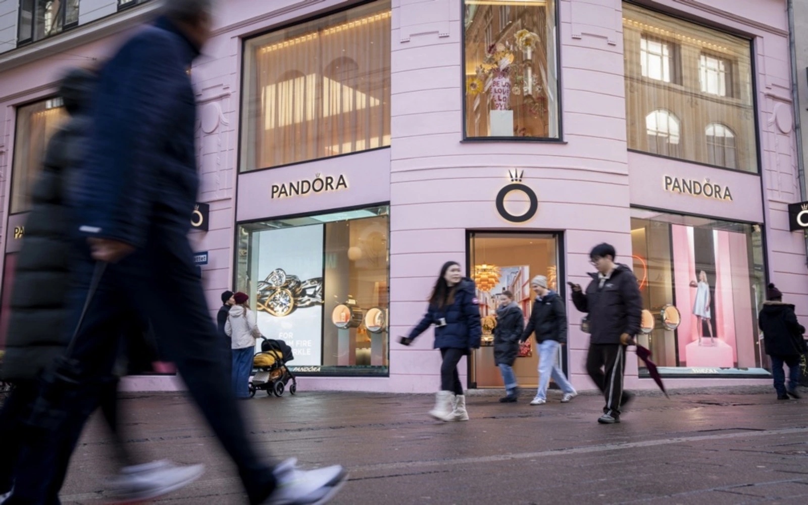 Global retailers' tariff strategy risks spreading pain beyond US consumer
