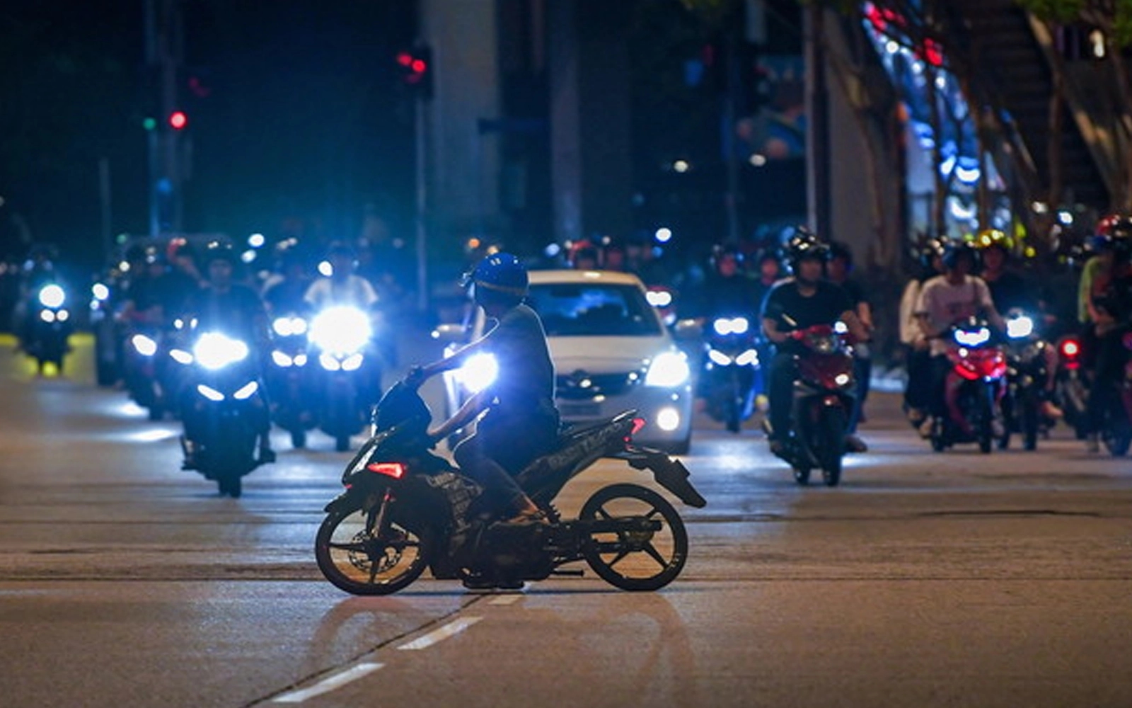 Cop killed in operation against illegal street racing in KL