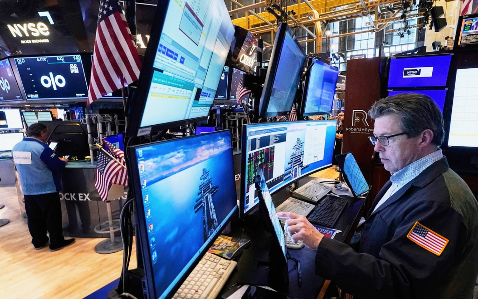 Stock markets rise as traders eye possible Trump-Xi talks