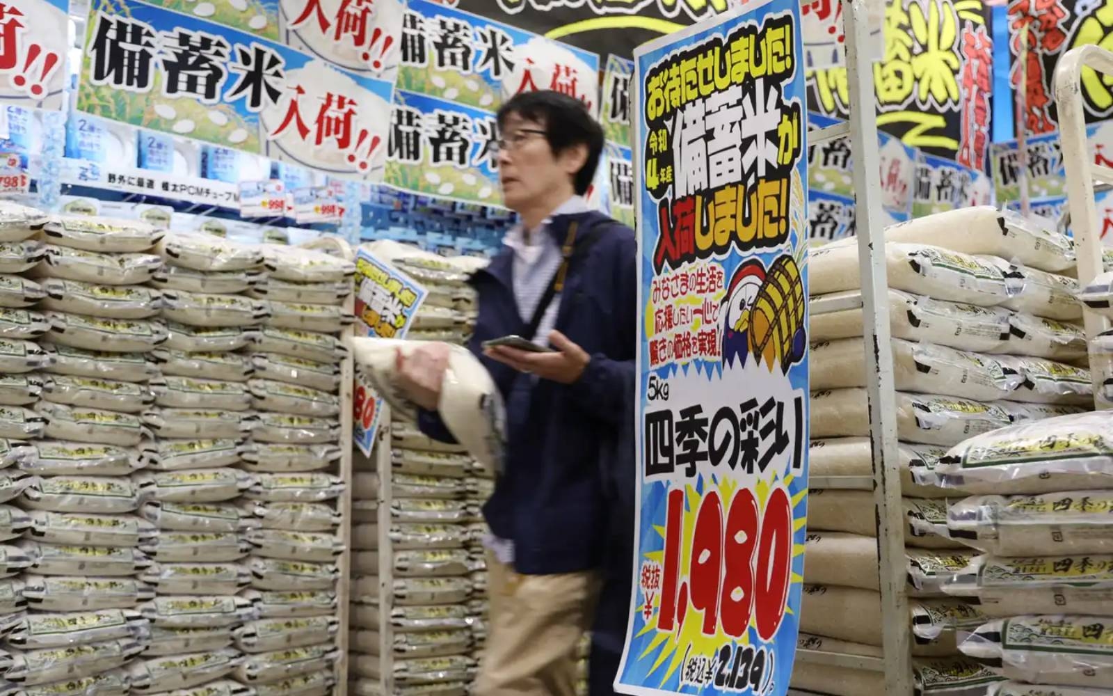 Japan rice prices double, raising pressure on PM Ishiba