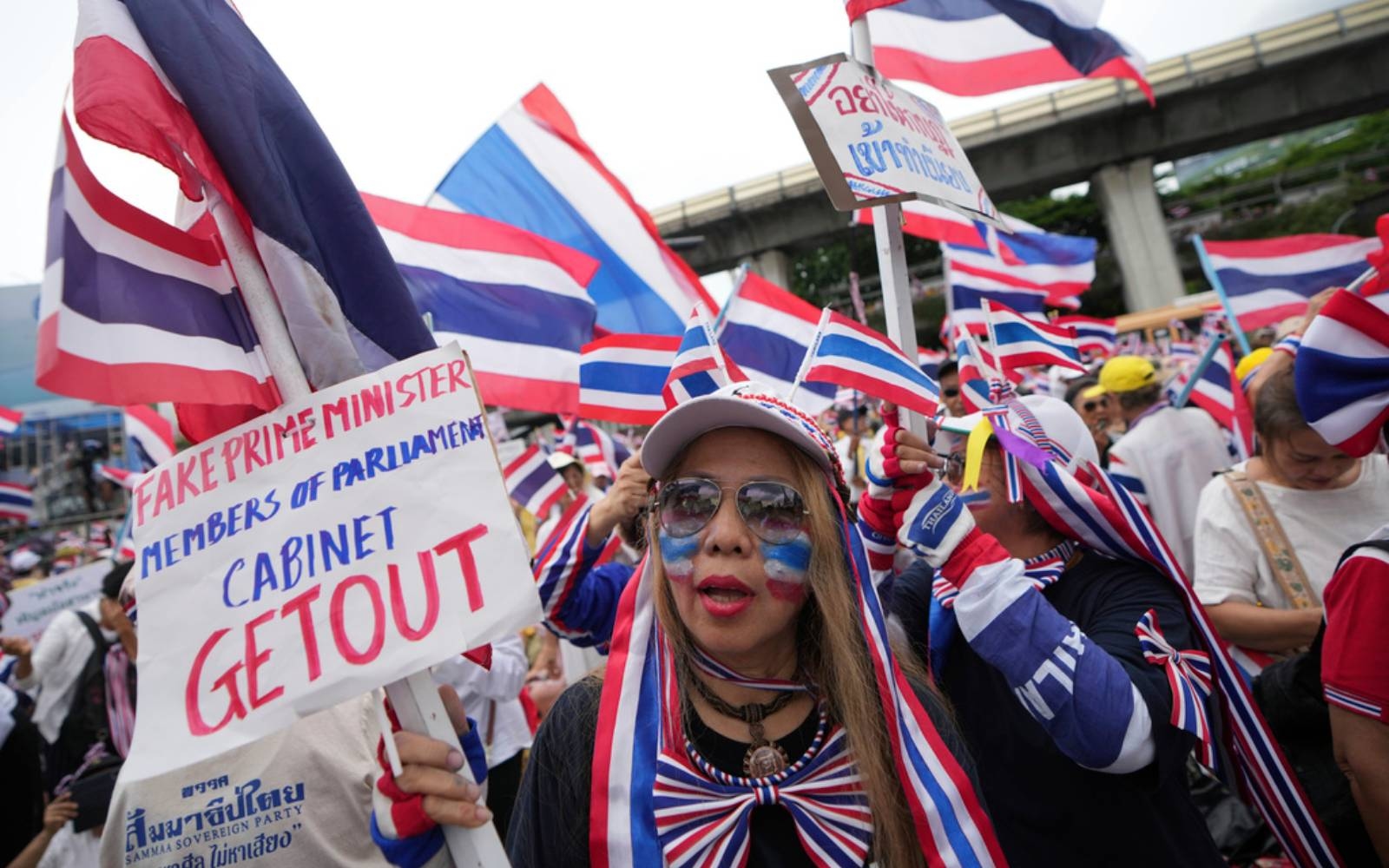 Thailand's ruling political dynasty faces day of legal peril