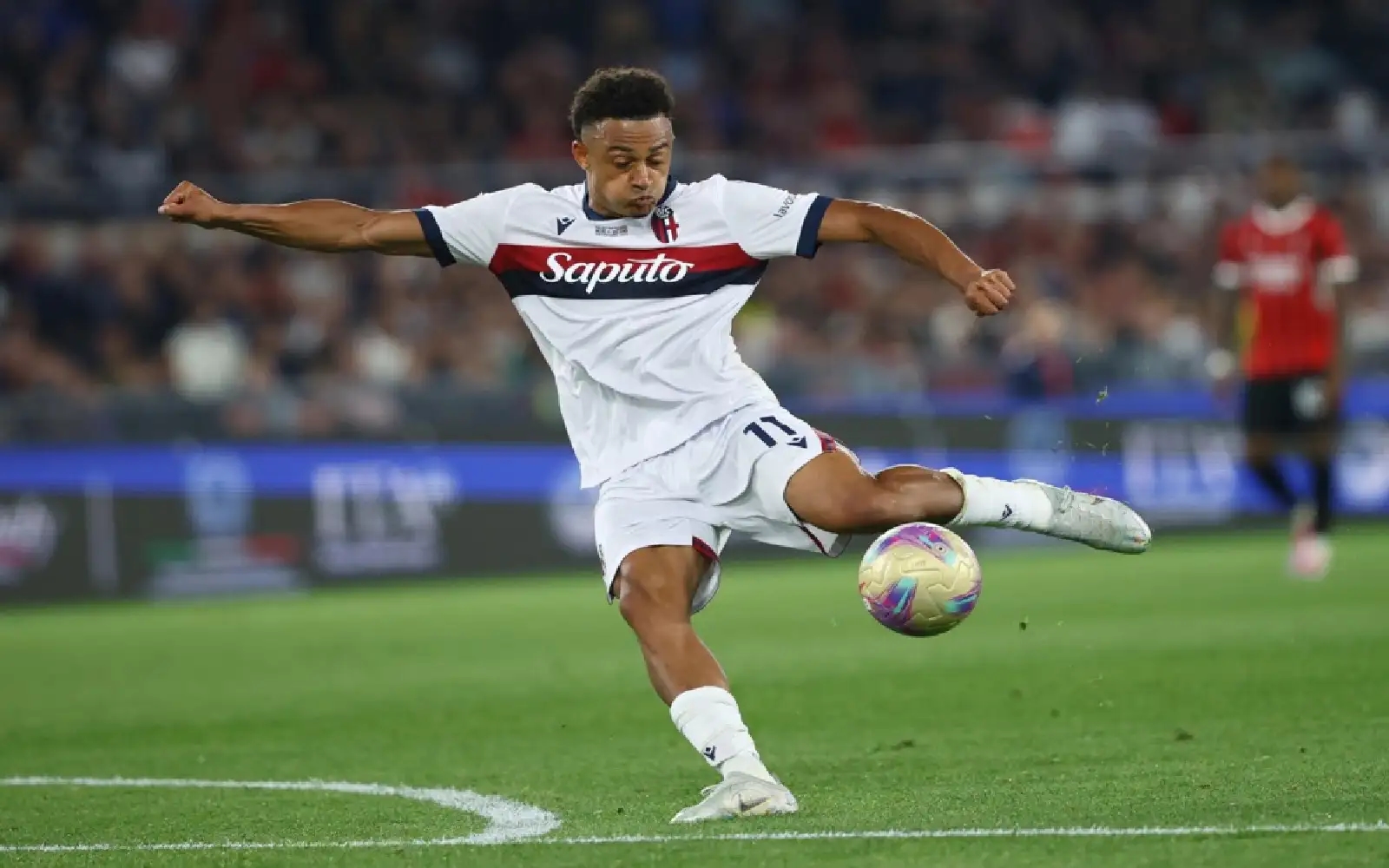 Nottingham Forest sign winger Ndoye from Bologna