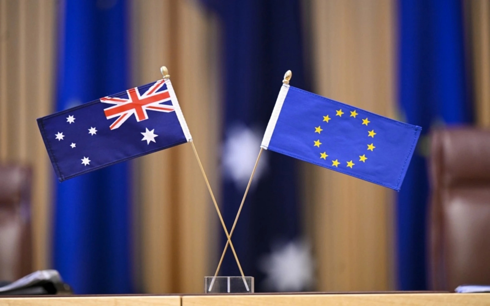 Australia should compromise to reach EU trade deal, says minister