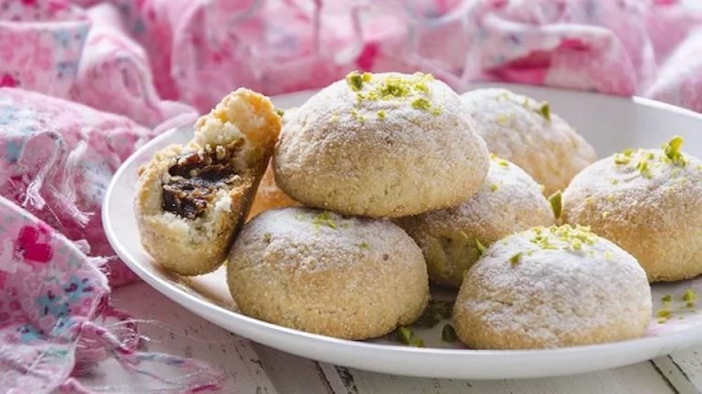 تبدأ بـ130 جنيها.. أسعار الكحك والبسكويت في 3 محلات شهيرة